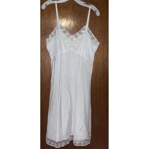 Najla Full Slip Crepe Remarque By Jaunty Fabrics USA Vintage 36 Short W/tags